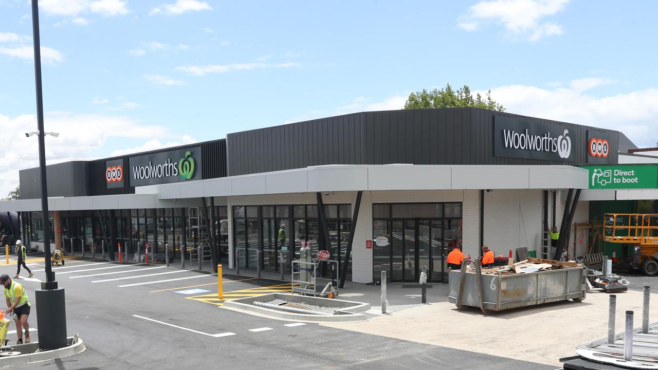 Major refurbishments at Woolworths in Shannon Ave are nearly complete. Picture: Alan Barber