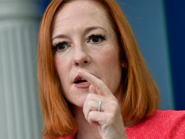 ‘Chaos’: Psaki heckled during final briefing