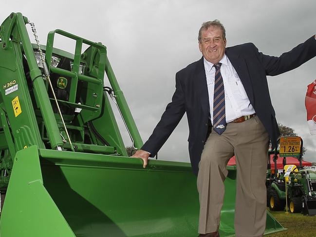 Henty Machinery Field Days, John Deere Limited Edition of only 50, Anniversary Special 6150 tractor commemorating 50th Anniversary of Henty Field Days & Ross Edwards, HMFD Chairman