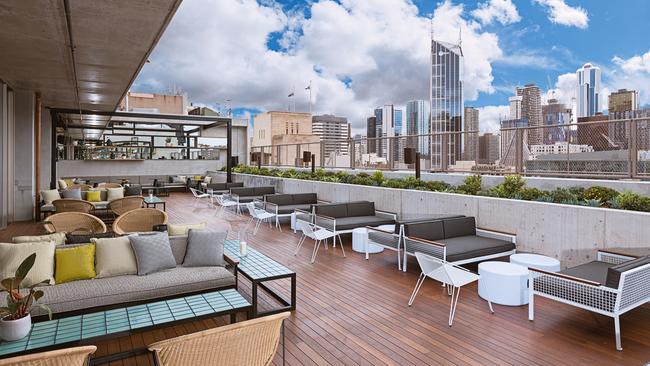 Rooftop at QT continues to rule as one of Melbourne’s hottest spots for a summer soiree. Pull up a stool to sample its brand-new open-air cocktail menu; qthotelsandresorts.com/melbourne.