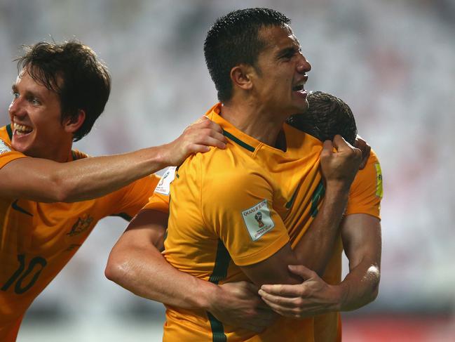 ABU DHABI, UNITED ARAB EMIRATES - SEPTEMBER 06: Tim Cahill of Australia celebrates after scoring his teams first goal during the 2018 FIFA World Cup Qualifier match between UAE and Australia at Mohamed Bin Zayed Stadium on September 6, 2016 in Abu Dhabi, United Arab Emirates. (Photo by Francois Nel/Getty Images)