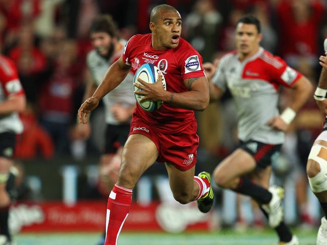 Genia played 114 games for the Reds.