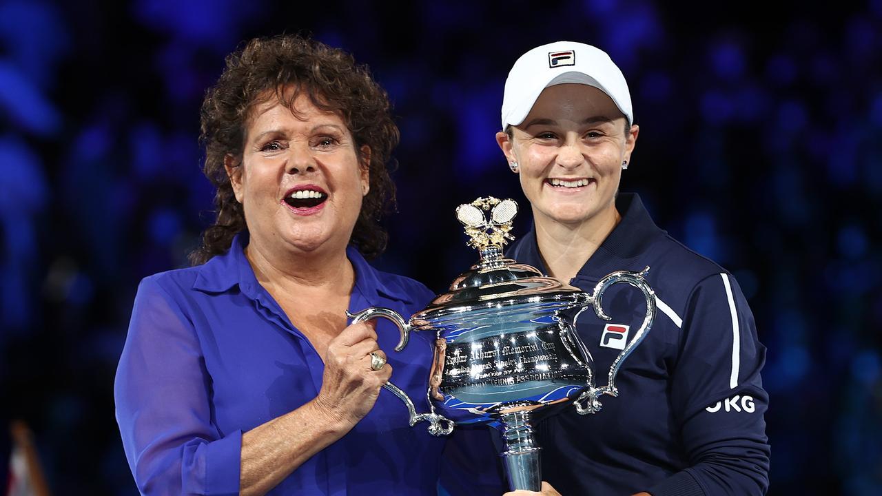 Ash Barty with Evonne Goolagong Cawley. Photo by Michael Klein.