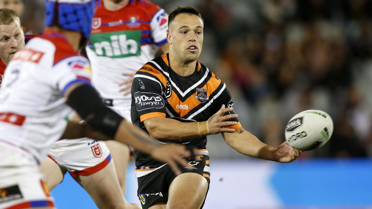 Luke Brooks of the Tigers during the Round 23 NRL match between the Wests Tigers and the Newcastle Knights at Campbelltown Stadium in Sydney, Saturday, August 24, 2019. (AAP Image/Darren Pateman) NO ARCHIVING, EDITORIAL USE ONLY