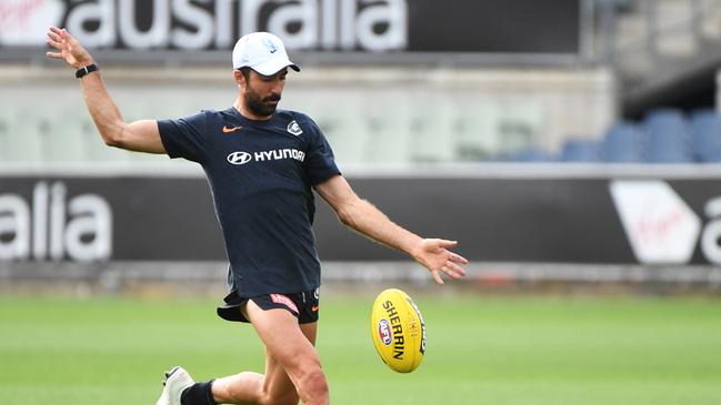 Kade Simpson is a premium pick who has dropped significantly in price. Picture: AAP Image/James Ross. 