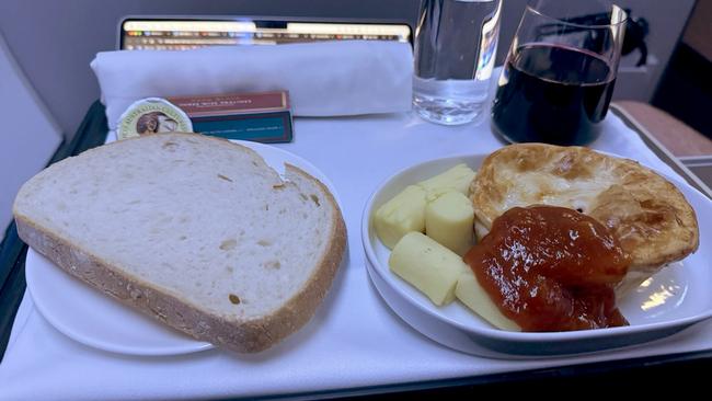 A not so memorable Qantas business class meal