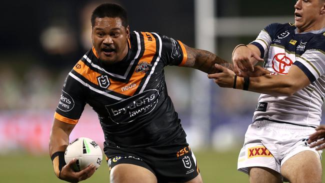 Joey Leilua of the Tigers during the Round 6 NRL match between the Wests Tigers and the North Queensland Cowboys at Campbelltown Stadium in Sydney, Saturday, June 20, 2020. (AAP Image/Brendon Thorne) NO ARCHIVING, EDITORIAL USE ONLY