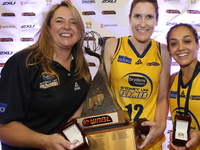 WNBL grand final. Game 2. Dandenong Rangers vs Sydney Uni Flames at Dandenong Basketball Stadium. Sydney flames coach Cheryl Chambers, captain belinda Snell and MVP Leilani Mitchell    .Pic : Michael Klein