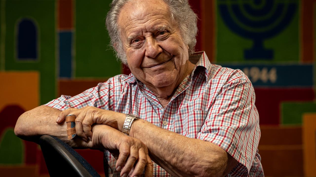 Holocaust survivor Ernie Friedlander, 89, has been regularly holding “keep calm sessions” for fearful Jews in Sydney. Picture: Julian Andrews