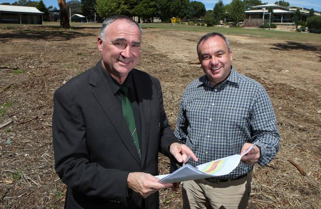 Wollondilly Anglican School headmaster Dr Stuart Quarmby with former Wollondilly MP Jai Rowell in 2018. Picture: Robert Pozo