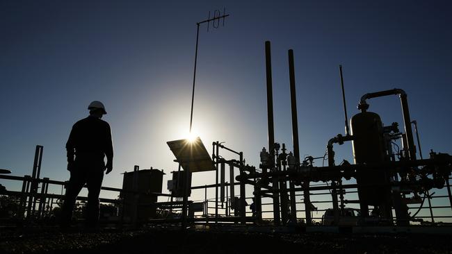 A Santos pilot well operates on a farm in Narrabri. Picture: Brendon Thorne