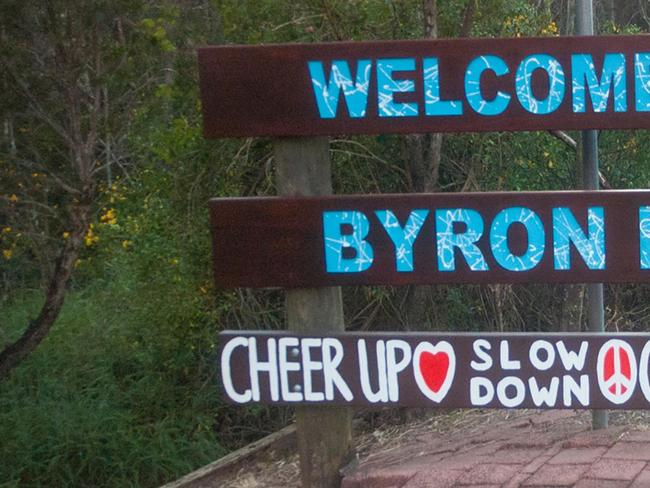 Welcome to Byron Bay sign