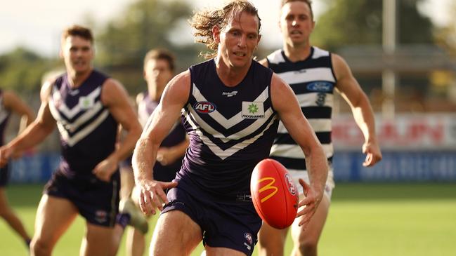 Age has not wearied evergreen Dockers gun David Mundy. Picture: Getty Images