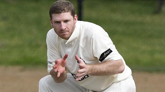 Alistair Burge in action for Kew. Picture: Andy Brownbill