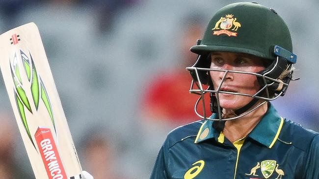 ADELAIDE, AUSTRALIA - JANUARY 25:Beth Mooney of Australia  celebrates after reaching her half century  during game three of the T20 International Women's Ashes series at Adelaide Oval on January 25, 2025 in Adelaide, Australia. (Photo by Mark Brake/Getty Images)