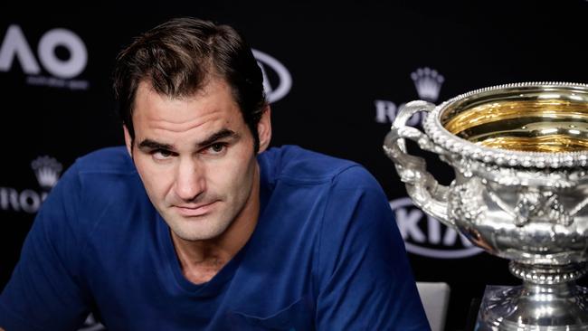 Australian Open 2017: Roger Federer pays tribute to his late Australian ...