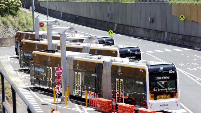 metro vehicles at the charging facility in Spring Hill. Photo Steve Pohlner