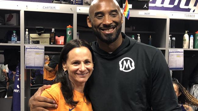 Opals coach Sandy Brondello and Kobe Bryant.