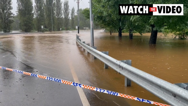 Flooding at Cowpasture Bridge