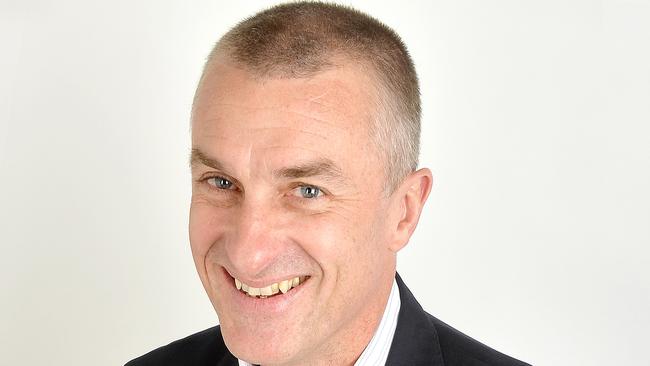 Tom Elliott - new byline shots in studio. Pic. Nicole Garmston