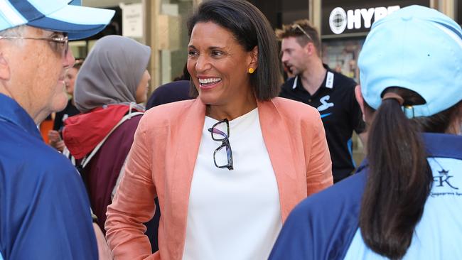 ADELAIDE, AUSTRALIA - OCTOBER 26: Commentator Mel Jones talks to the public during the WBBL 10 Season Launch on October 26, 2024 in Adelaide, Australia. (Photo by Sarah Reed/Getty Images for Cricket Australia)