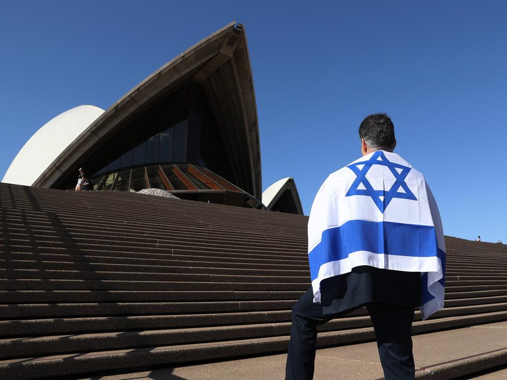 Tension between the Australian Jewish community and the Australian Palestinian community since Hamas attacked Israel prompted six of the nation’s seven living former prime ministers not to fall into division. Picture: John Feder/The Australian