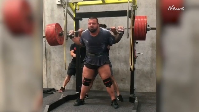 Australian champion powerlifter Alex Simon's crazy highlights reel