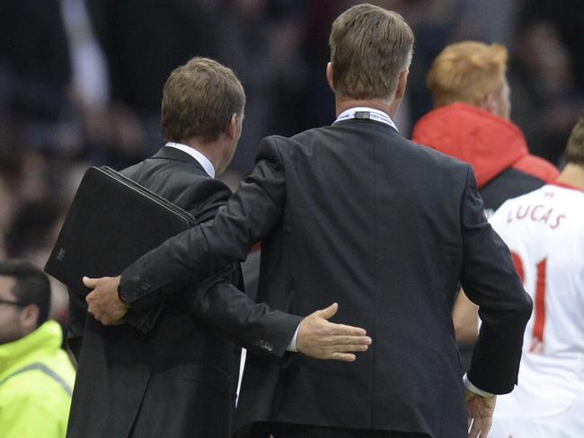 Brendan Rodgers (L) and Manchester United's Dutch manager Louis van Gaal (R)