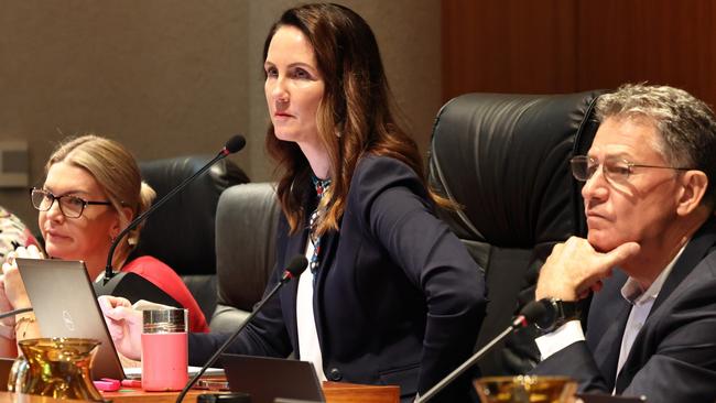 Cairns Mayor Amy Eden (centre) at a meeting where the council voted to not introduce fluoride into the city’s drinking water. Picture: Brendan Radke