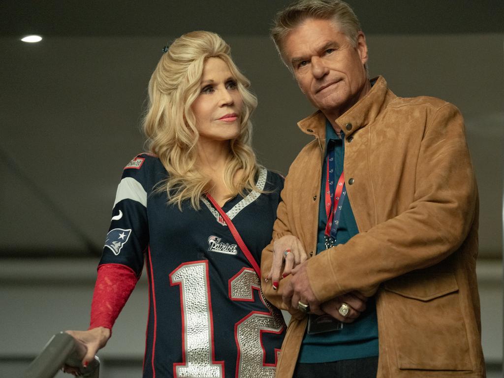 Watch: Lily Tomlin, Jane Fonda cheer on Tom Brady in '80 for Brady' trailer  