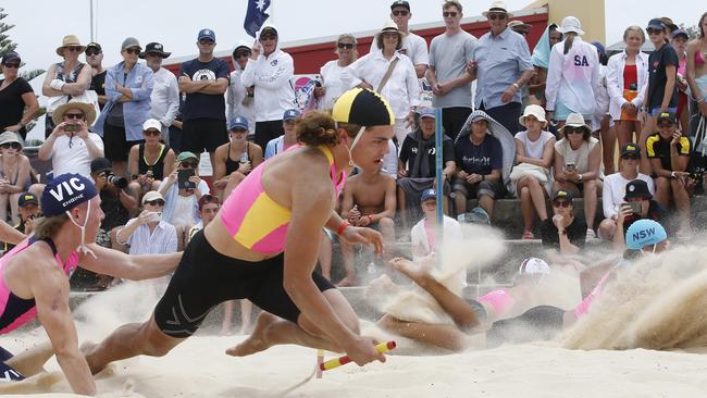 Action from the youth male beach flags.