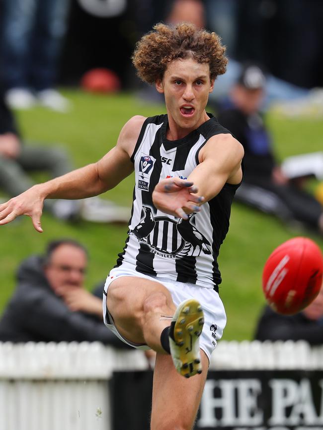 Chris Mayne presses his case for a re-call in the VFL in 2017. Picture: Michael Klein