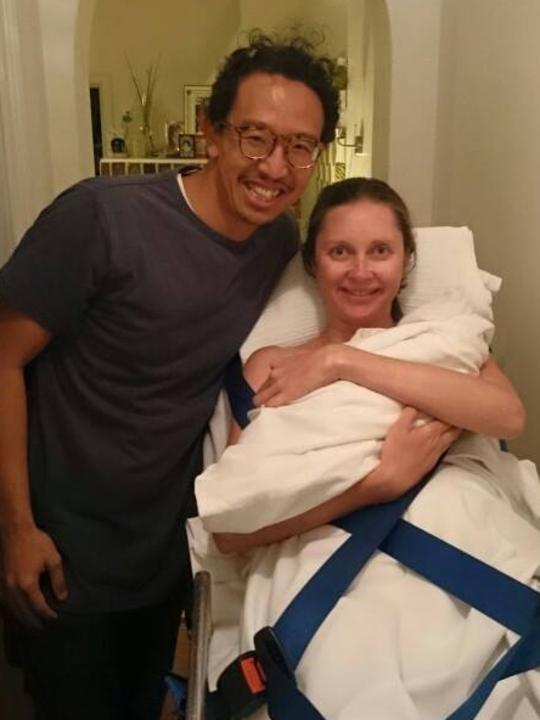 Jessica Parry gave birth to their on the couch at home with the help of her husband Darren Ong.