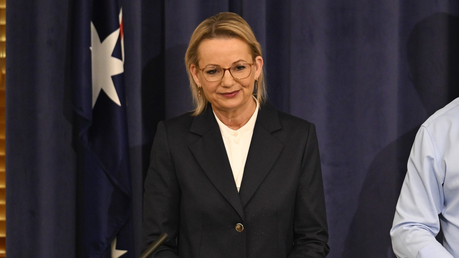 Coalition urged to strike deal on super tax scheme