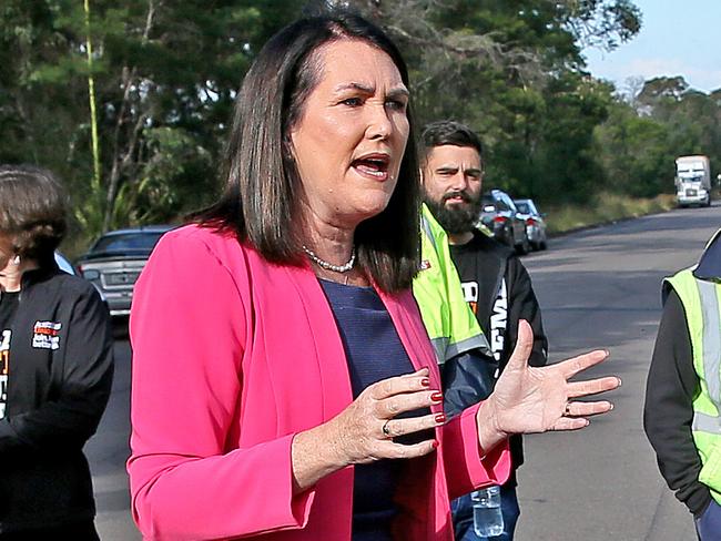 Labor Senator Deb O'Neill speaks to Remondis waste management workers during their Industrial Action outside the Somersby facililty on Thursday morning. Picture: Troy Snook