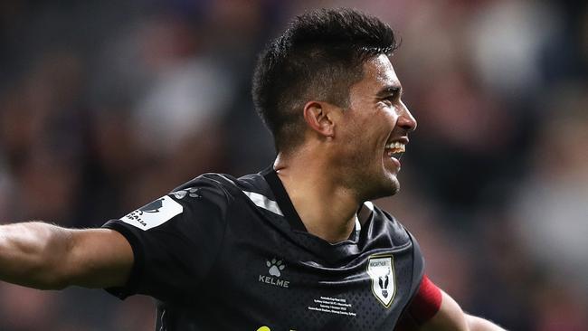 SYDNEY, AUSTRALIA - OCTOBER 01: Ulises Davila of Macarthur FC celebrates kicking a penalty during the Australia Cup Final match between Sydney United 58 FC and Macarthur FC at Allianz Stadium on October 01, 2022 in Sydney, Australia. (Photo by Tim Allsop/Getty Images)