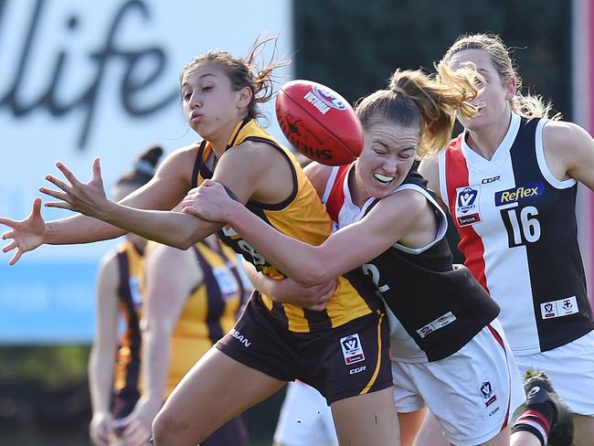 VFLW: Hawthorn v Southern Saints. (L-R) Hawthorn's Rebecca Beeson (8) and Saints Alison Brown (2). Picture: Josie Hayden