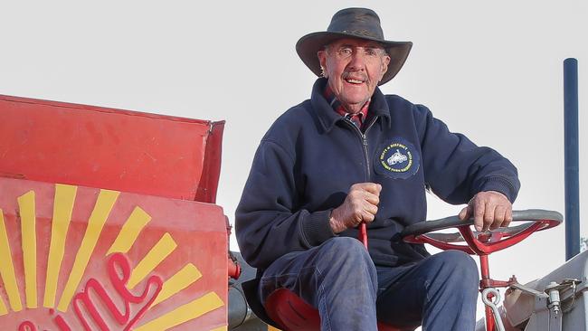 Kerry Pietsch  from Pleasant Hills in southern NSW will recreate history onJanuary 11 by using his vintage header collection to harvest wheat.