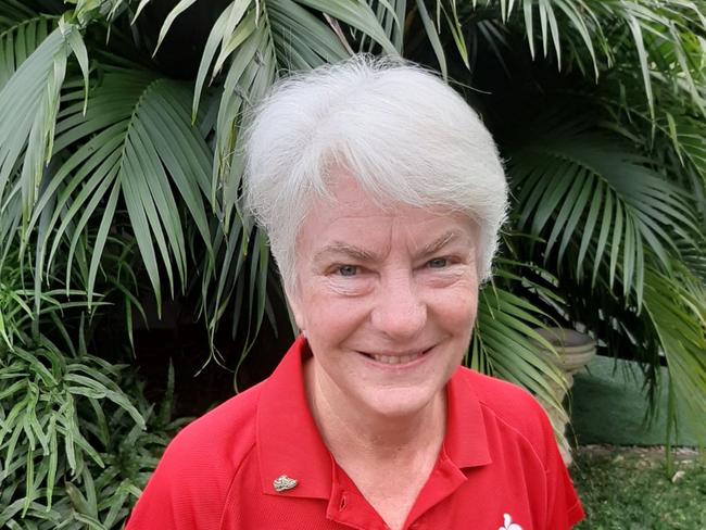 Leoni Warren has won a Golden Shoe award from the Heart Foundation for her leadership to her Banora Point Walkers group