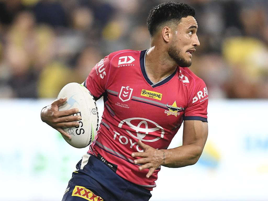 NRL: North Queensland Cowboys Jake Clifford runs water for old boys in  Cairns