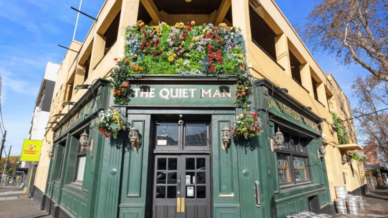 Melbourne Irish pub calls last drinks, leaving customers ‘devastated’