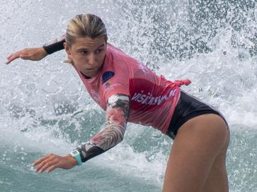 Young surfer Molly Picklum at the Central Coast Pro.