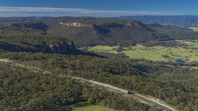 A train passes through picturesque Mount Victoria. Picture: Destination NSW