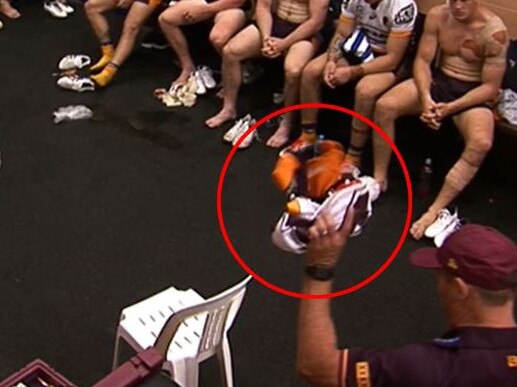 This image sparked Wayne Bennett into action. Picture: Channel 9