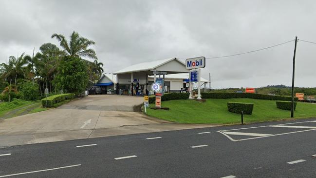 Thieves tried robbing an ATM from the Yorkeys Knob Mobil servo in the early hours of Tuesday morning, June 3. Picture: Supplied
