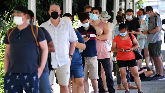 DECEMBER 23, 2021: People line up for a Covid test at the Gold Coast University Hospital. Picture: NCA NewsWire / Dan Peled