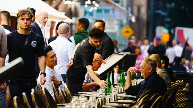 Australians are growing increasingly fearful of sputtering economic activity, the latest consumer sentiment index from banking giant Westpac shows. Picture: NewsWire / Luis Enrique Ascui