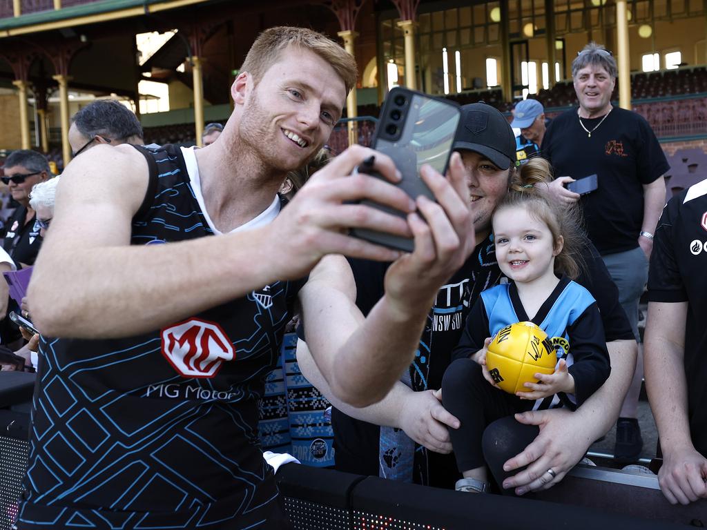 Willem Drew enjoying time with fans. Picture: Phil Hillyard