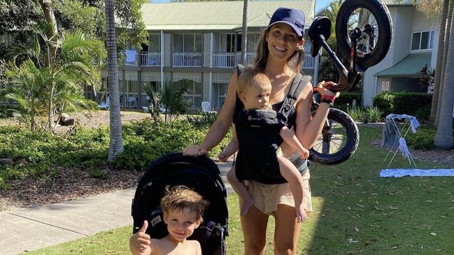 Alex Pendlebury with Jax and Darcy in the hub. Picture: Instagram