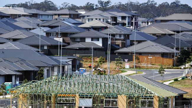 New homes in western Sydney. Pic: AAP